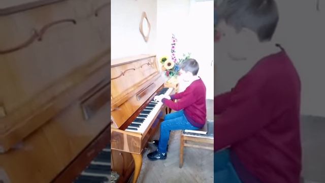 М.Клементі - Сонатина до мажор;Г.Косенко - Дощик.