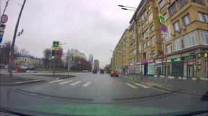 Со средней полосы на лево.