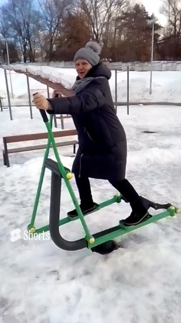 На тренажёре.mp4
