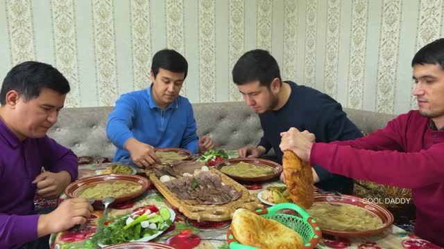 Узбекский повар готовит КОНИНУ | БЕШПАРМАК Вкусно | Традиционная казахская еда смотреть онлайн