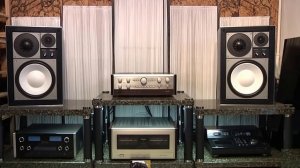 Accuphase P-800 Accuphase C-200V Technics SB-1000 - Yello