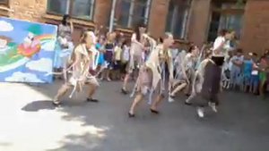 Танец на закрытие лагеря в городе Изюм