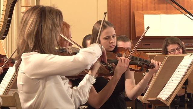 В.А. Моцарт - Увертюра к опере "Похищение из сераля" смотреть онлайн