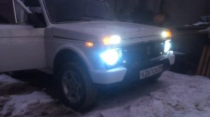 Нива со стробоскопами