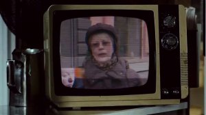 Всё интересное в описании под видео. Всего понемногу о Ельцине, Гайдаре, Чубайсе и им подобным...