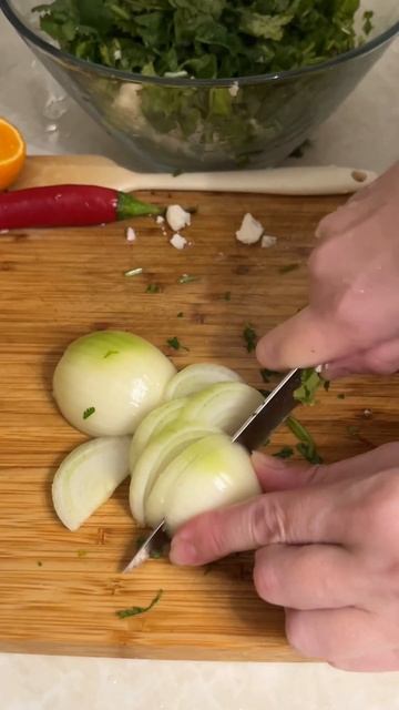 Нереально вкусный салат на праздничный стол и совсем без майонеза смотреть онлайн