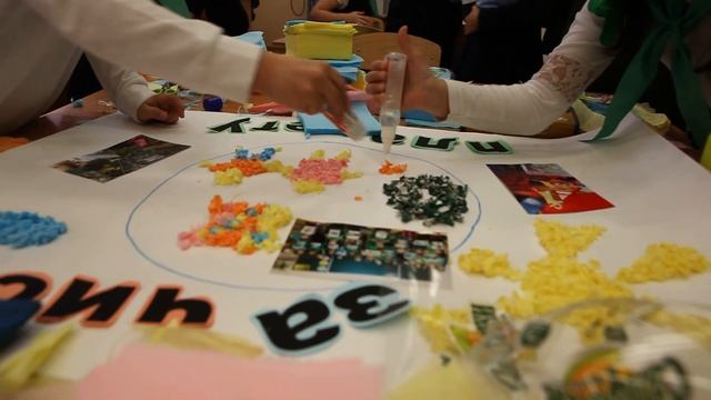 Домодедово. МАОУ СОШ № 9. 2Б класс. День второй. День зеленой стены. смотреть онлайн