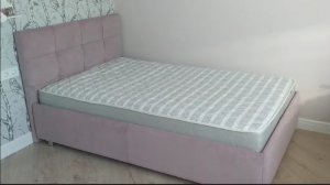 Перетяжка детской кровати материалом Velvet Lux.