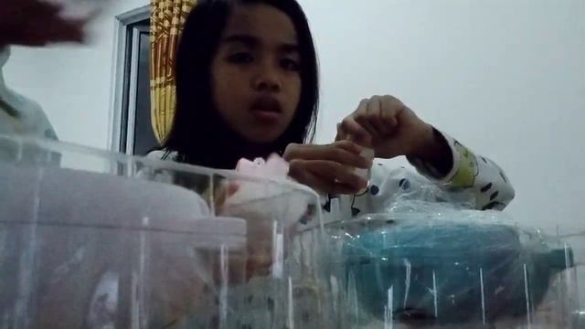 REVIEW BUBBLE CAMERA - mainan lucu Latisya & Qadira Vlog