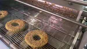 Машина намазки и посыпки