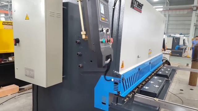 QC12K 16X2500 hydraulic Swing beam shearing machine/Cutting Sheet Metal
