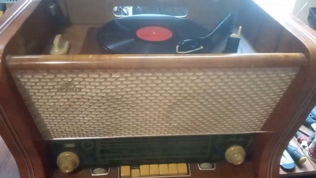 ламповая радиола Октава. без ремонта смотреть онлайн