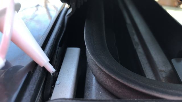 Mercedes panoramic sunroof lubrication with grease on W212 E350 per Service B interval 2 year/ 20k смотреть онлайн