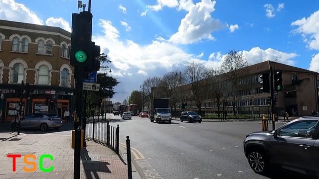 Haringey: High Road A1010 J/O Lordship Lane, Plessey Mellors, PEEK & Siemens Traffic Lights