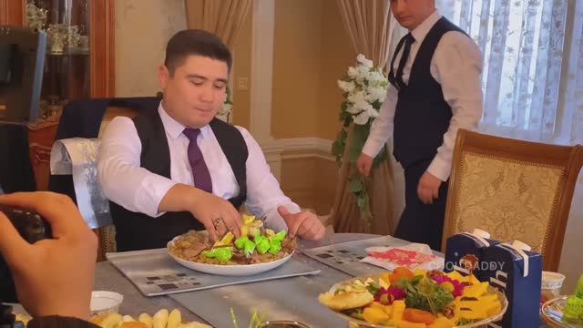 НЕОБЫЧНЫЕ Узбекские традиции. Жених уводит Невесту. Свадьба в Ташкенте смотреть онлайн