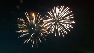 Праздничный салют на День города в Ярославле