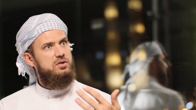 Is it harder to be a man or a woman? смотреть онлайн