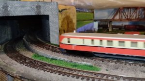 Тепловоз BR130 005-2 против дизель-поезда SVT 137 154a/b DR, Gützold (Piko Old), H0, 1:87, (4K UHD)