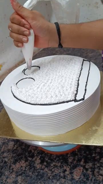 Cake Decorating Best Design Cake 🎂 Yellow Colour cake/ #ytshorts #shortsvideo #vairalvideo #cakear смотреть онлайн