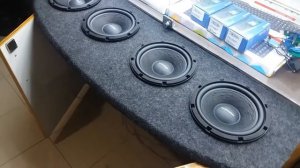 Две пары на полке для приоры Альфард  LW80A4