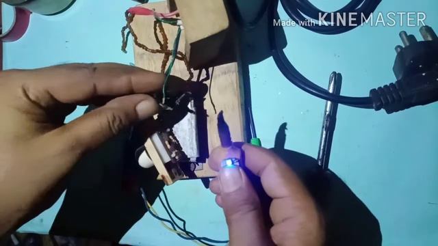 SMD LED soldering kaise kre смотреть онлайн