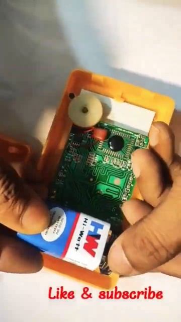5M views multimeter battery changing #shorts #youtubeshorts #iti #facts@globalelectricianclassesyu
