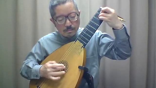 Bach / Gigue of Solo Cello Suite VI BWV1012 - M.Okazawa(Lute) смотреть онлайн
