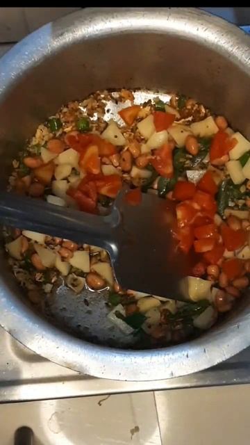 School style Khichdi|#schoollife #youtubeshorts #easy#easyrecipe #memories |swami's kitchen special смотреть онлайн