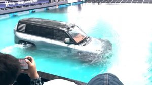BYD Yangwang U8 Emergency Floating Function Close-Up Demonstration  (4К)