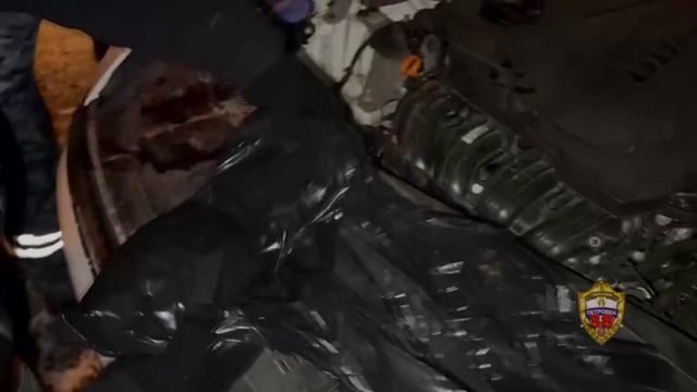 Столичные оперативники задержали наркокурьера, перевозившего партию мефедрона под капотом авто