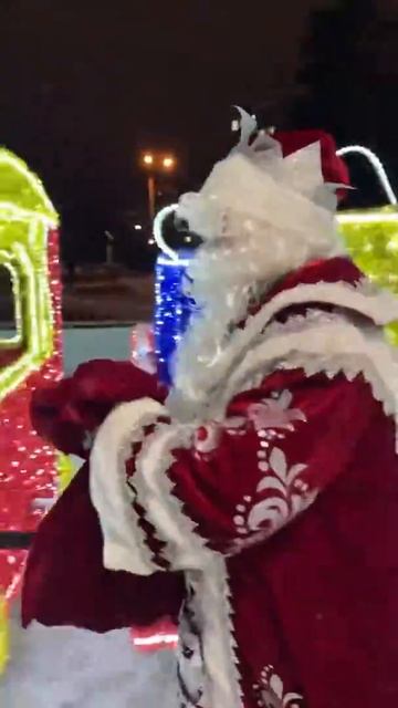 Дед Мороз на Новый Год смотреть онлайн