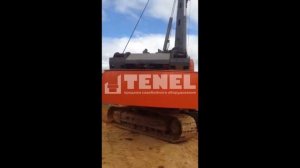 Забивка свай полноповоротным сваебоем