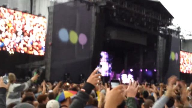 Calvin Harris - Bounce - MK Bowl - July 2012 смотреть онлайн