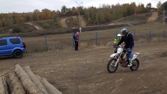 Первый эндуро сезон || enduro beginners. about 2016 смотреть онлайн