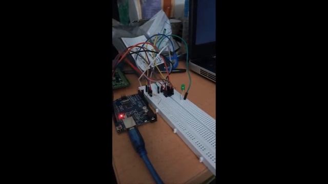 SPI POTENTIOMETER AD8402 and Arduino uno R3 смотреть онлайн