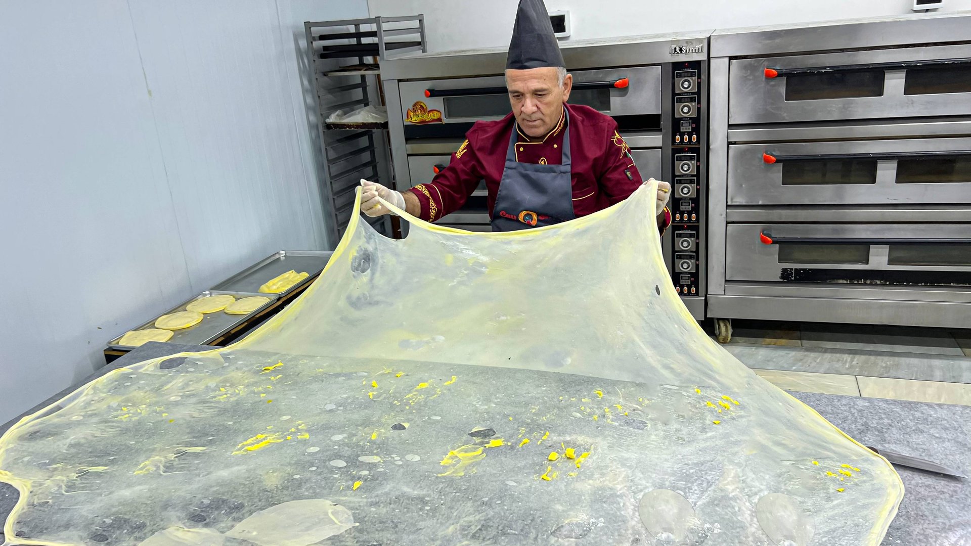 КОКОРЕЦ, БАКЛАВА, САДЕ АКМА и ПОГАЧА | Лучшие вкусные ТУРЕЦКИЕ блюда смотреть онлайн