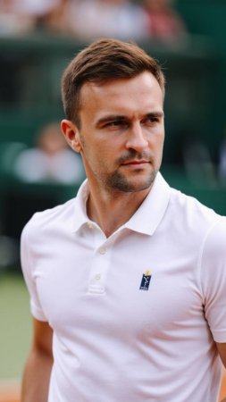 Тренер 🎾 говорит, что уже могу отправляться на Roland Garros. В качестве зрителя