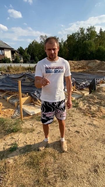 КАК ПОСТРОИТЬ ФУНДАМЕНТ / Плитный фундамент для загородного дома #shorts смотреть онлайн