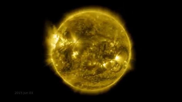 A decade of Sun #NASAExploration #SpaceDiscovery #CosmicJourney #AstronomyWonders #RocketLaunches смотреть онлайн