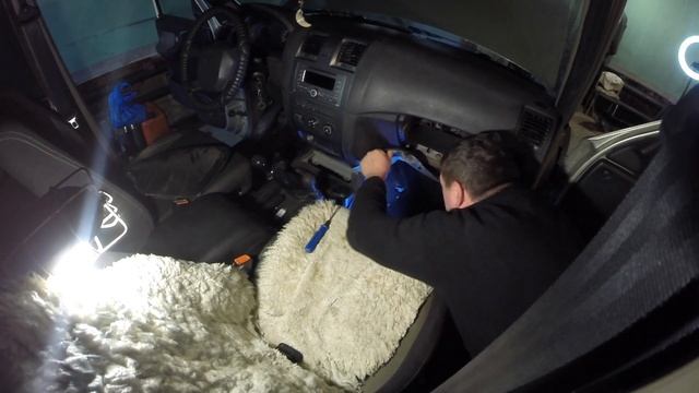 ДЕНЬ АВТОМОБИЛИСТА ОТМЕЧАЕМ ПРАВИЛЬНО РЕМОНТ ОТОПЛЕНИЯ САЛОНА УАЗ ПАТРИОТ С ПРАЗДНИКОМ ДРУГИ!!!