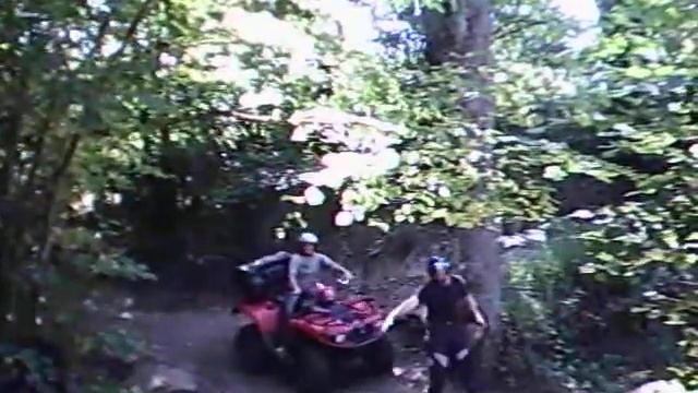 tgb,sym et arctic cat dans l'eau смотреть онлайн