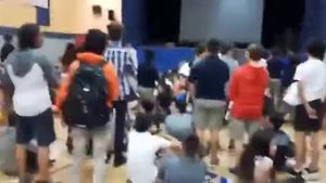 В американской школе по ошибке включили гимн СССР