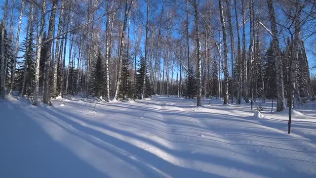 На снегоходе, урочище Узкое Место смотреть онлайн