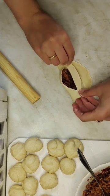 булочки с сухофруктами рецепт теста 👉https://youtu.be/rLum5wVlwdc