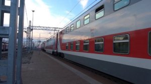 Электровоз ЭП2К-462 с поездом № 160 Москва – Петрозаводск + вагоны Рускеальский экспресс