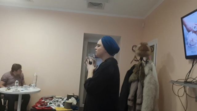 Белое  свечение  на  сеансе  исцеления  голосом  души  и живыми  минералами