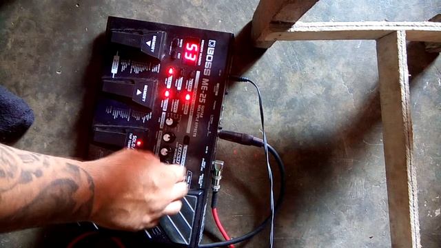 Boss ME-25 Loop jam clean/phaser/od/reverb/delay/ смотреть онлайн