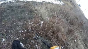 коп на высохшем пляже