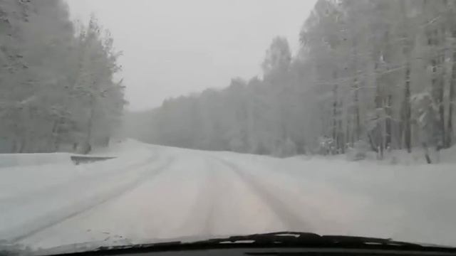 Конец апреля: Дивногорскую трассу завалило снегом смотреть онлайн