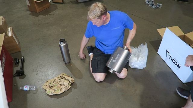 Titanium Oval Mufflers AT LAST! смотреть онлайн